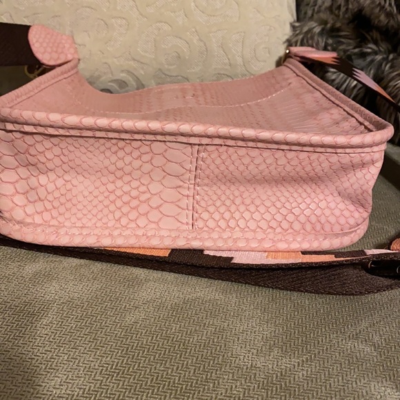 Ah•dorned crossbody bag - Picture 3 of 3